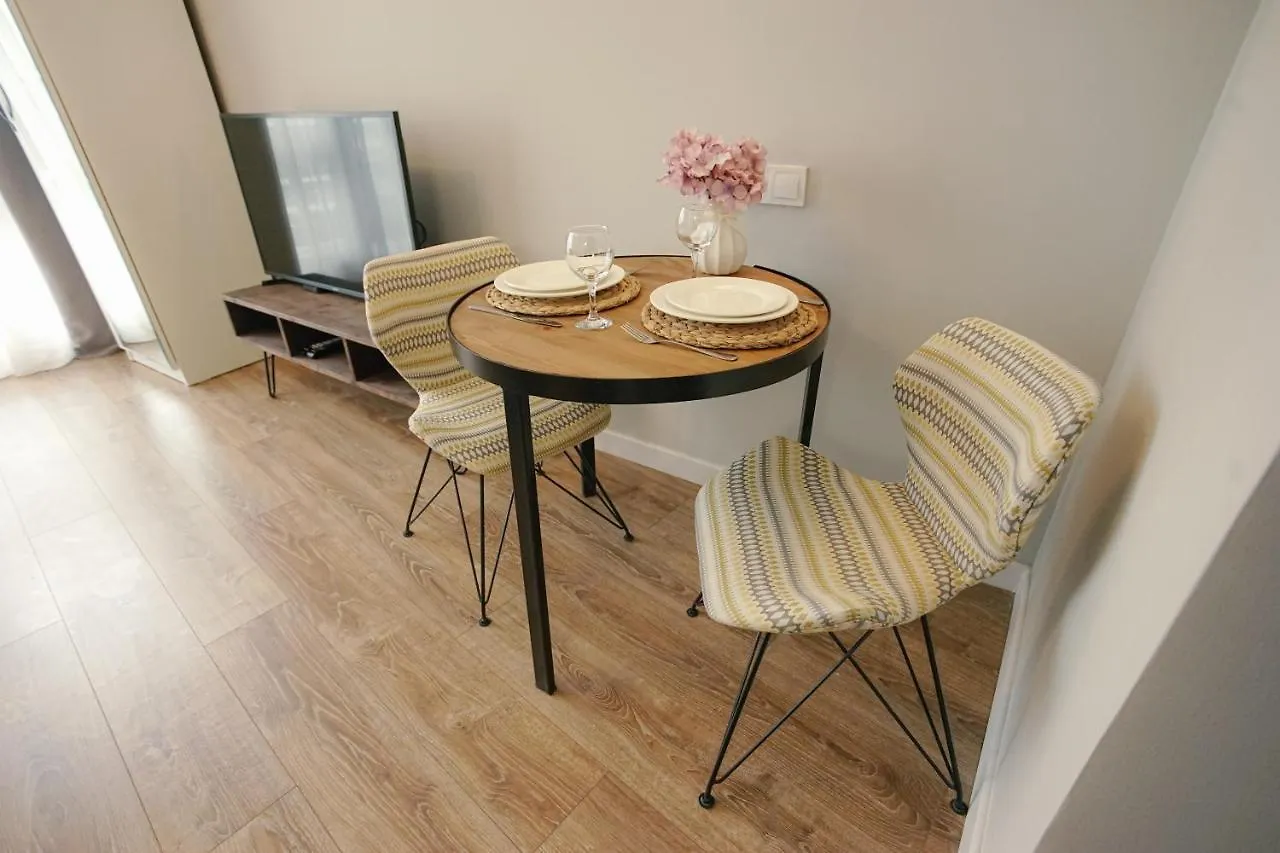 Gg Home - Cozy Studio In Complex White Sails With Sea And Pool View On 7Th Floor Batoemi Georgië