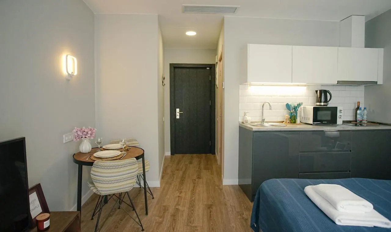 Gg Home - Cozy Studio In Complex White Sails With Sea And Pool View On 7Th Floor Batoemi Appartement